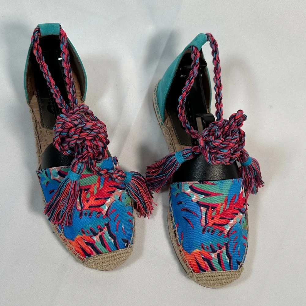 Circus by Sam Edelman Ankle Wrap Espadrille Flats Tropical Print Size 7.5